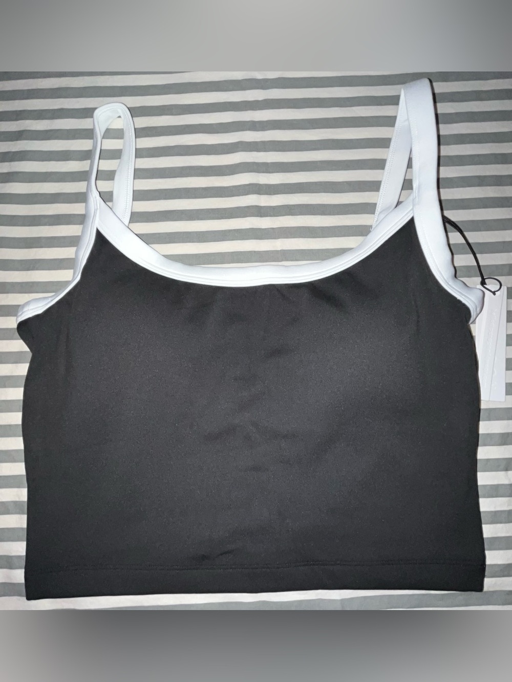 Paragon Fitwear SmoothHold Low Back Top in Black Sz M
